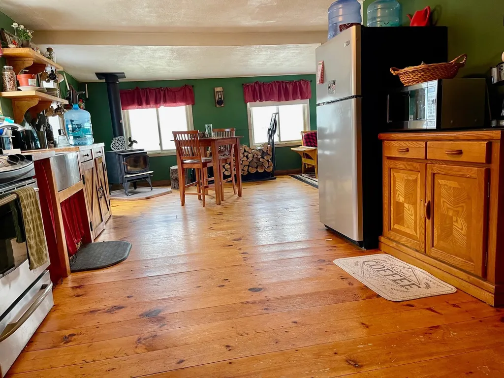 21 Wednesday Hill Road Lee NH 03861