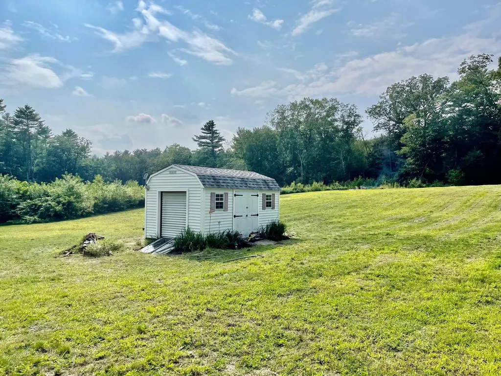 21 Wednesday Hill Road Lee NH 03861