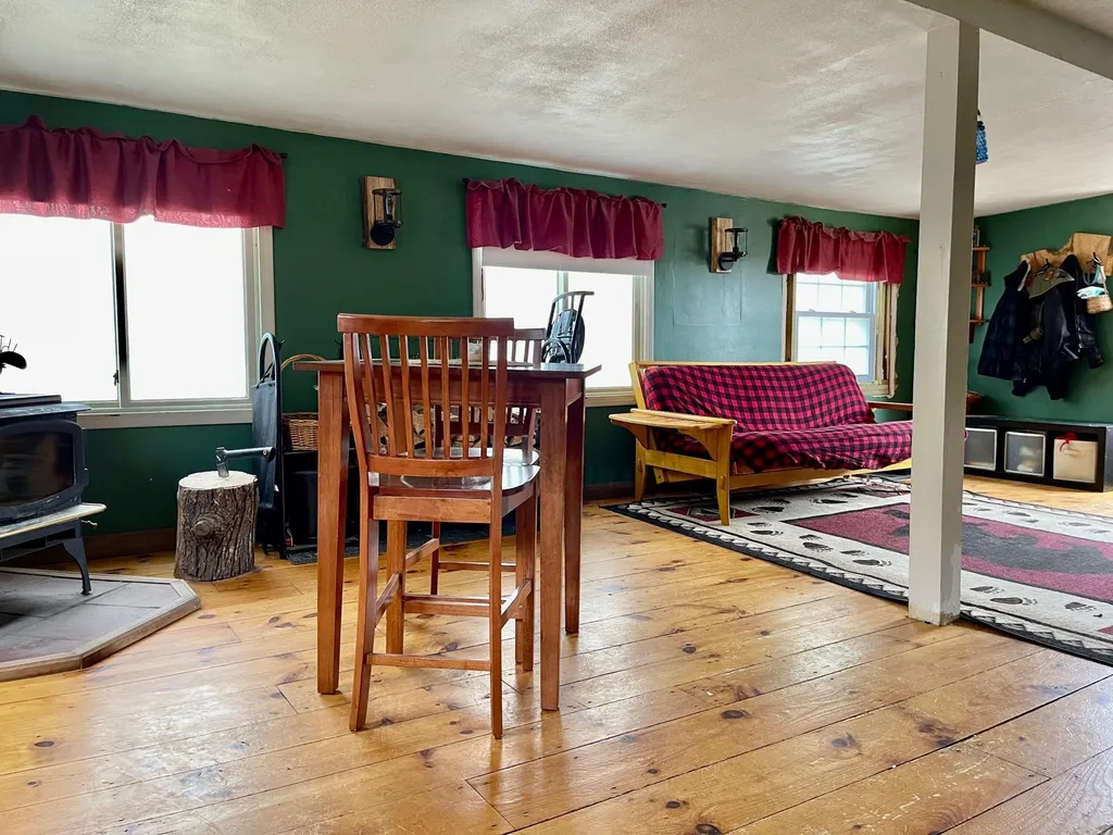 21 Wednesday Hill Road Lee NH 03861