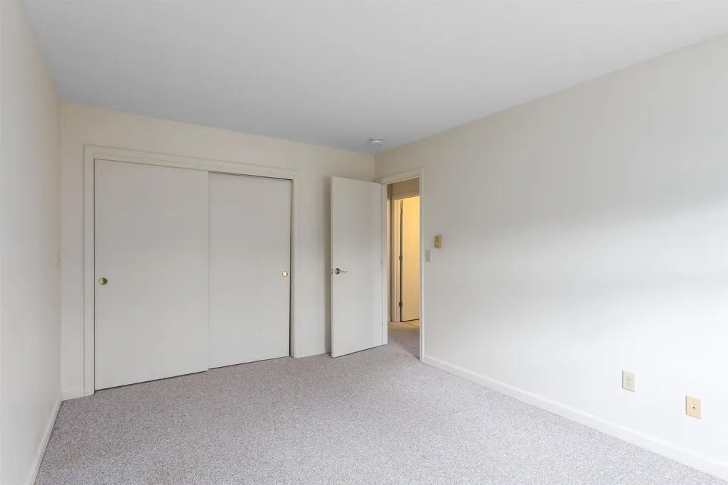 36 Twin Oaks Terrace South Burlington VT 05403