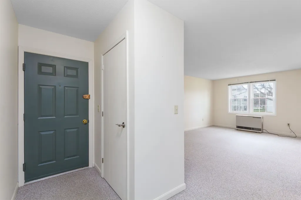 36 Twin Oaks Terrace South Burlington VT 05403