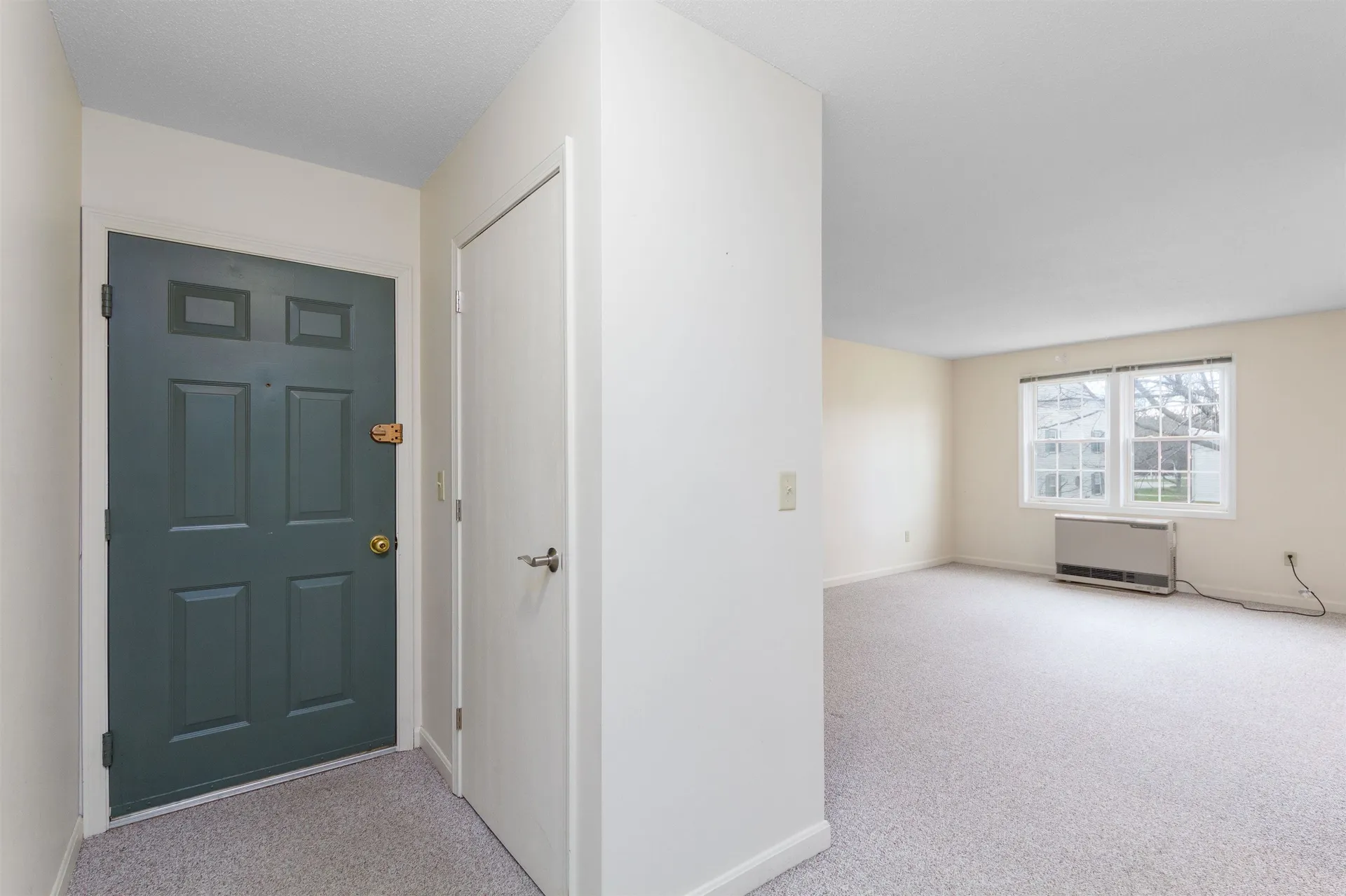 36 Twin Oaks Terrace South Burlington VT 05403
