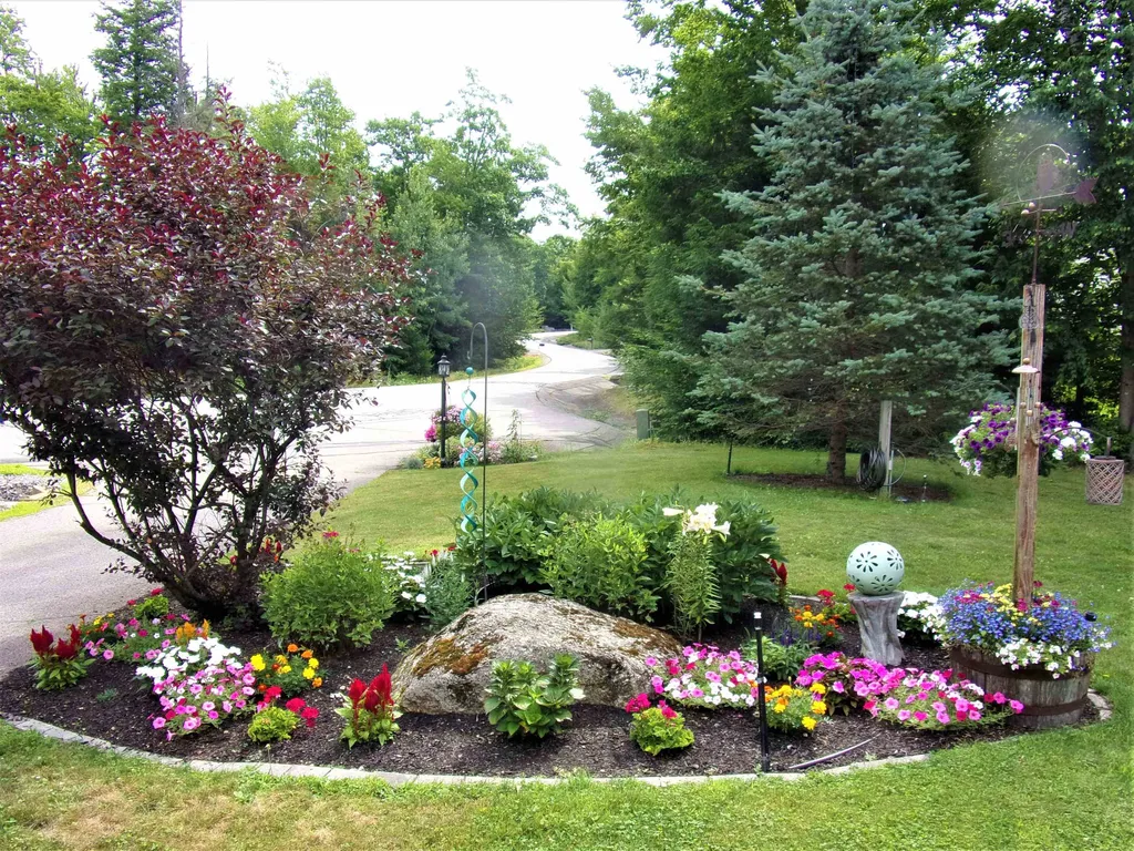 62 Farm View Lane Gilford NH 03249