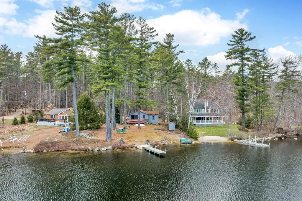 63 Crooked Pond Lane Wolfeboro NH 03894