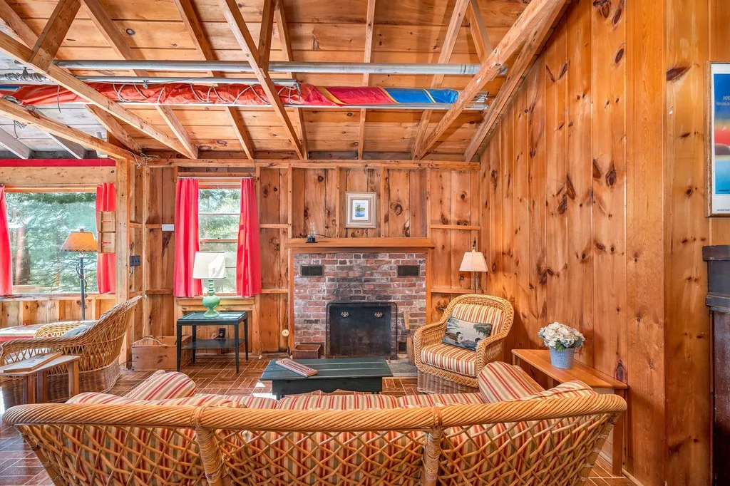 63 Crooked Pond Lane Wolfeboro NH 03894