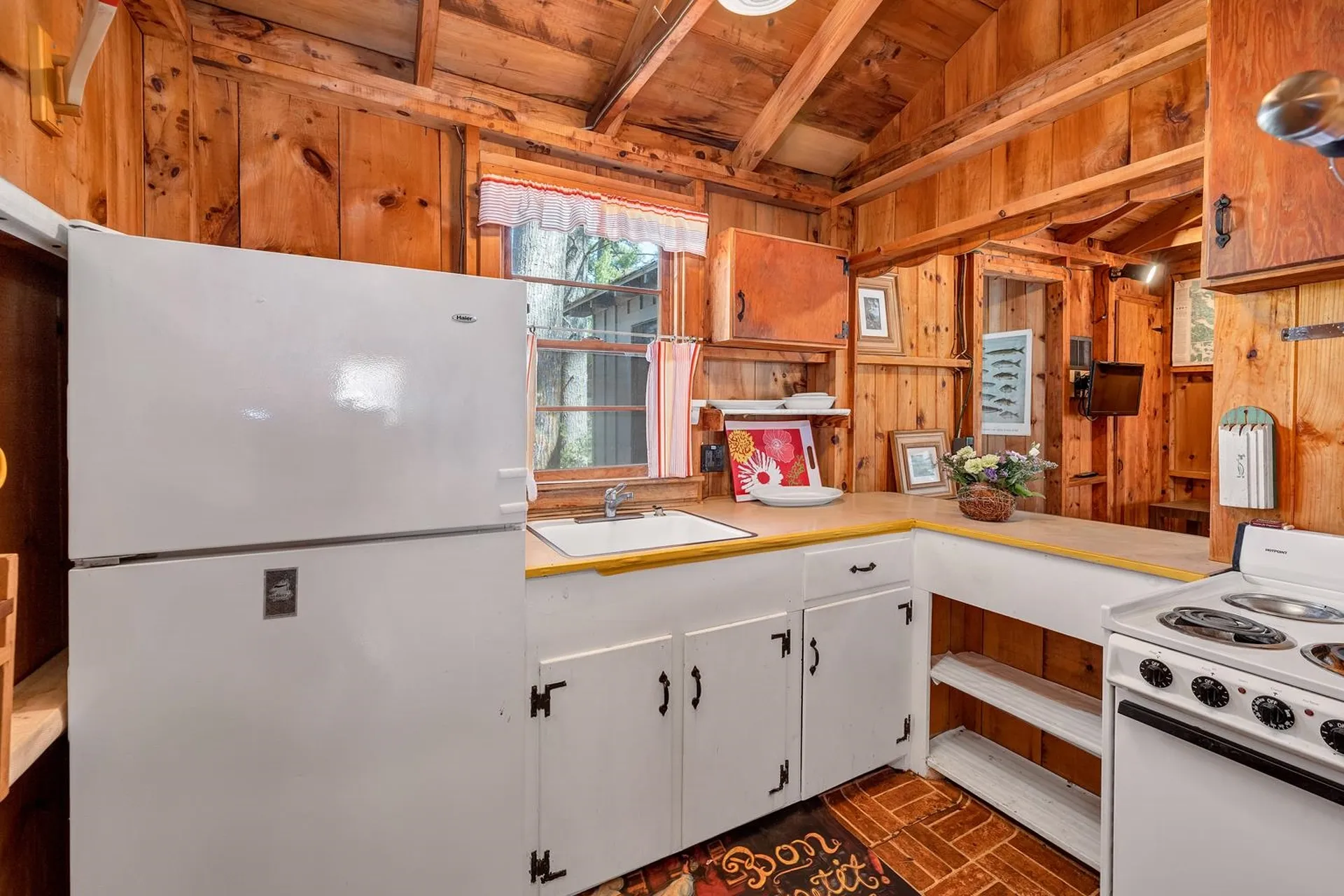 63 Crooked Pond Lane Wolfeboro NH 03894