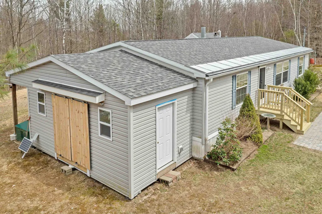 415 Ridge Road Middleton NH 03887