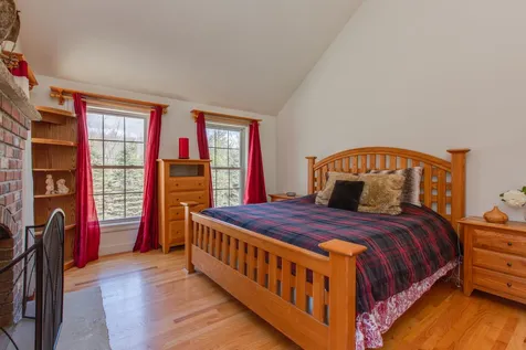 98 Middle Road Deerfield NH 03037