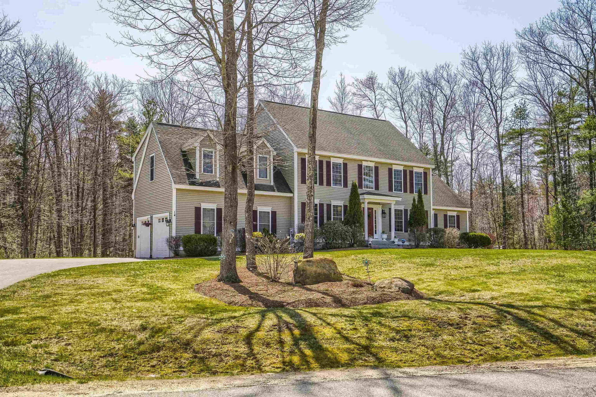 14 Carriage Circle Mont Vernon NH 03057