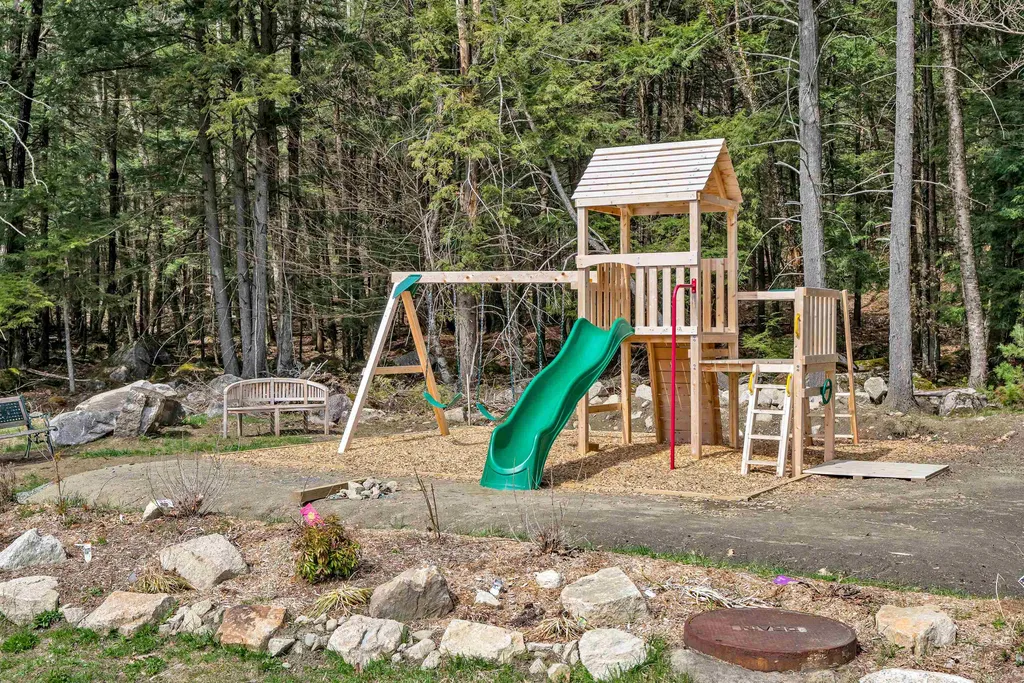 39 Forest Edge Drive Hanover NH 03755