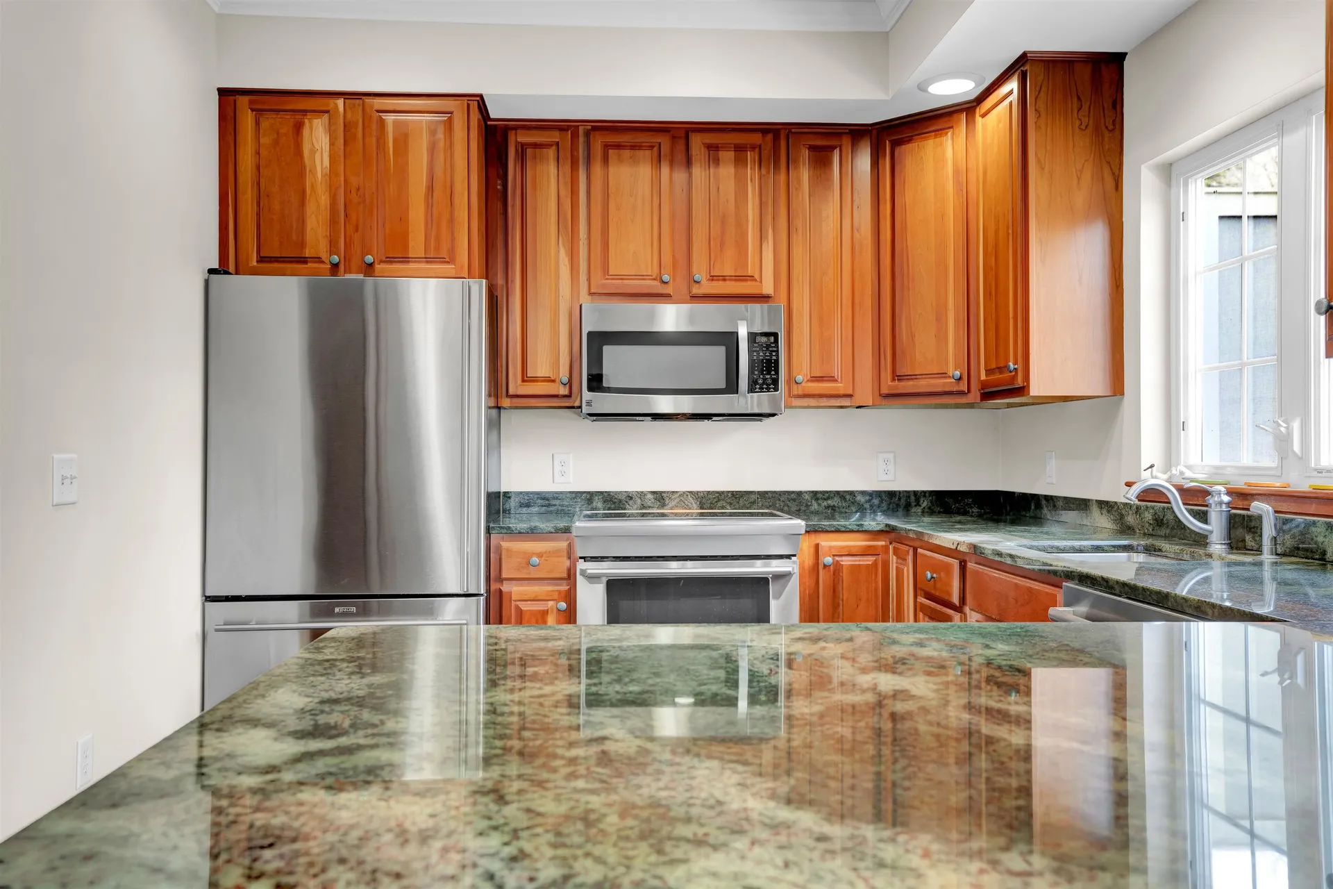 39 Forest Edge Drive Hanover NH 03755