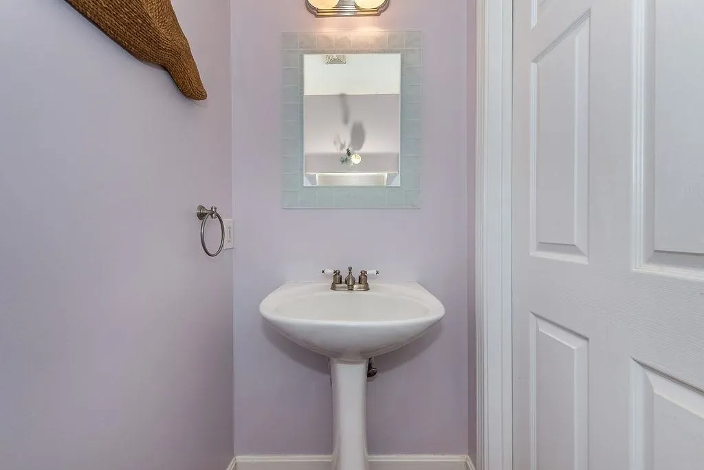 13 Oak Hill Lane Exeter NH 03833