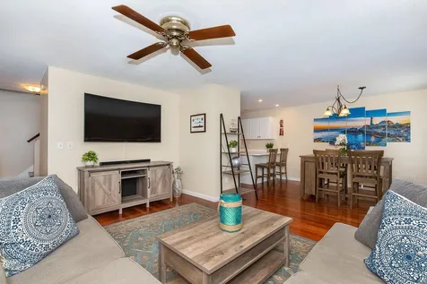 13 Oak Hill Lane Exeter NH 03833