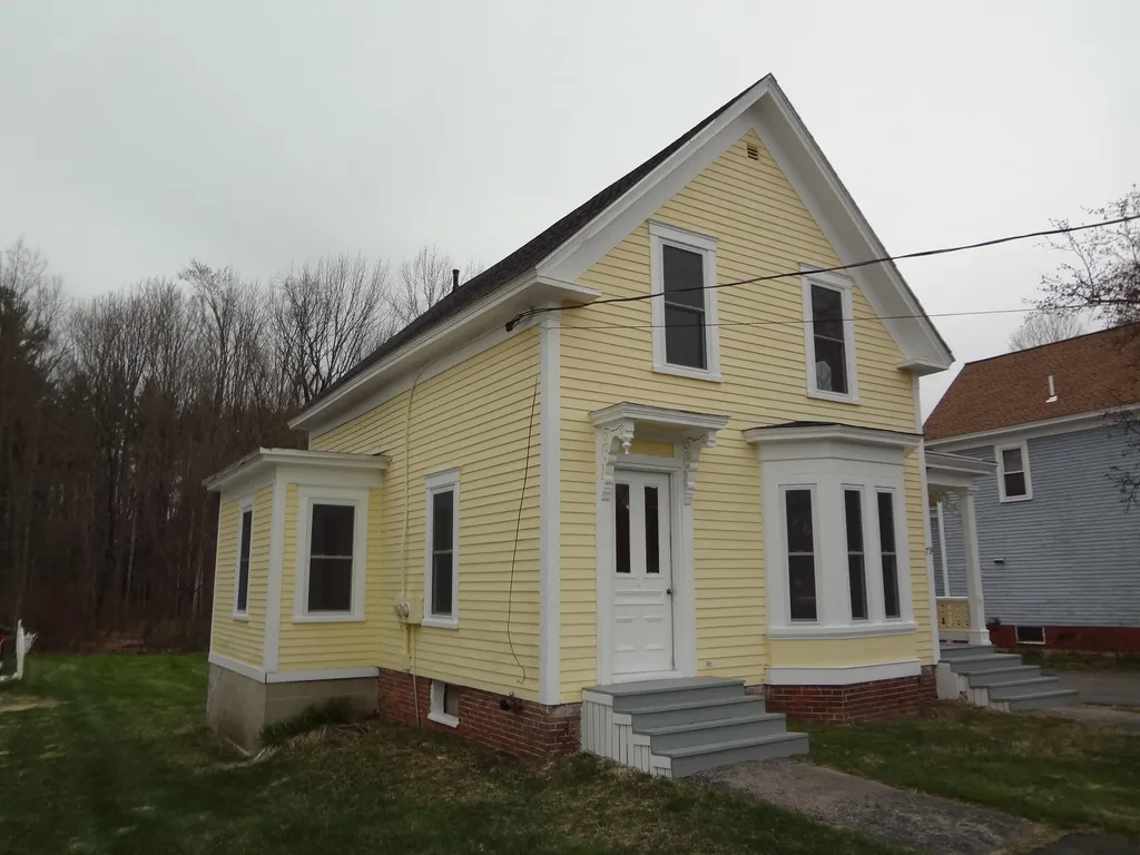 79 Central Street Farmington NH 03835