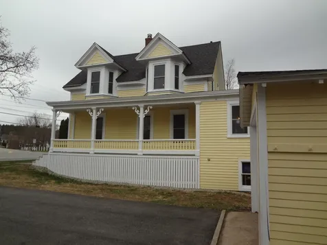 79 Central Street Farmington NH 03835