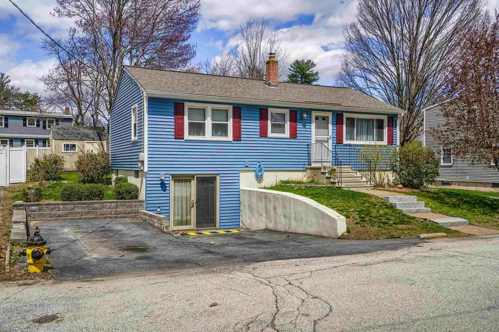 77 Coburn Street Manchester NH 03102