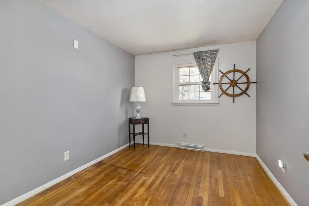15 Suzanne Drive Portsmouth NH 03801