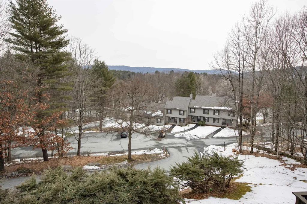 202 Sugar Hill Lane Hartford VT 05059