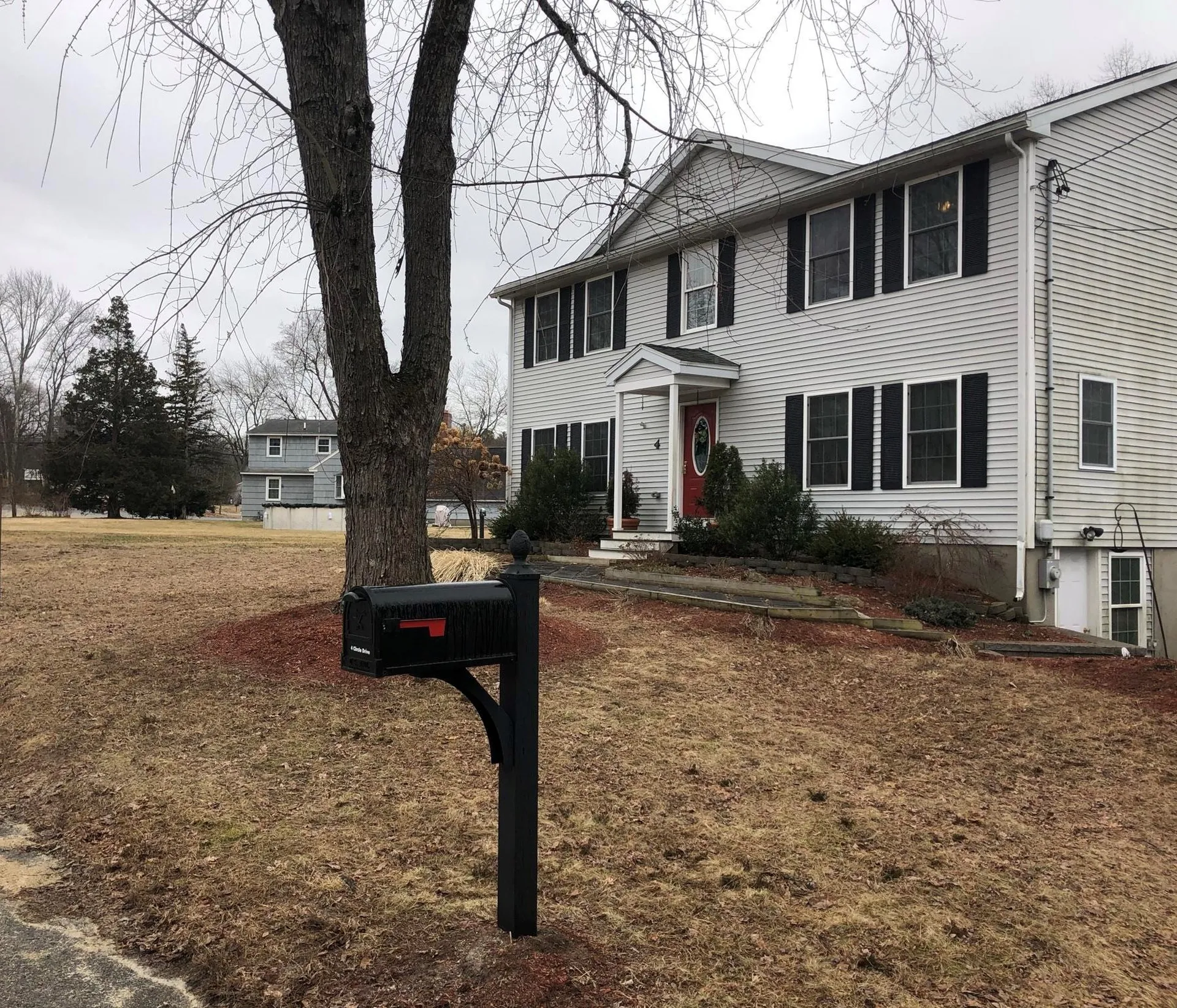 4 Circle Drive Hudson NH 03051