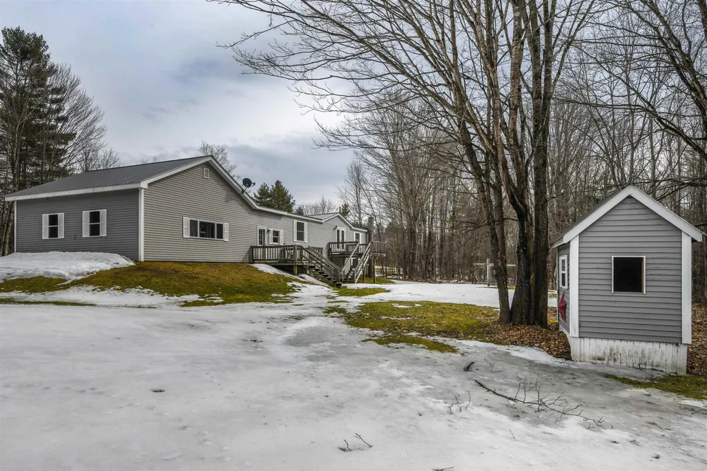 359 Woodward Road Haverhill NH 03774