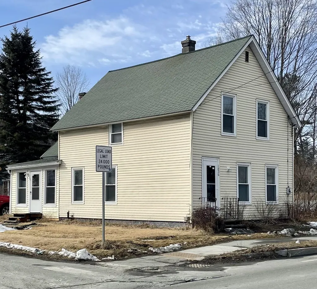 1836 Hartford Avenue Hartford VT 05088