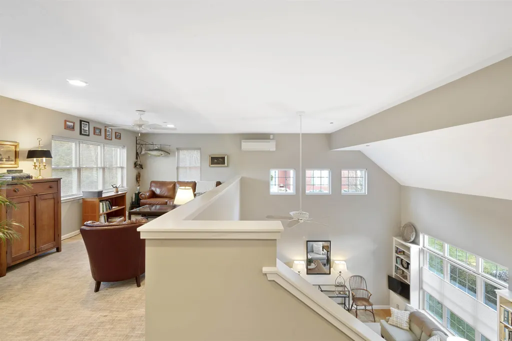 28 Stonehurst Common Hanover NH 03755