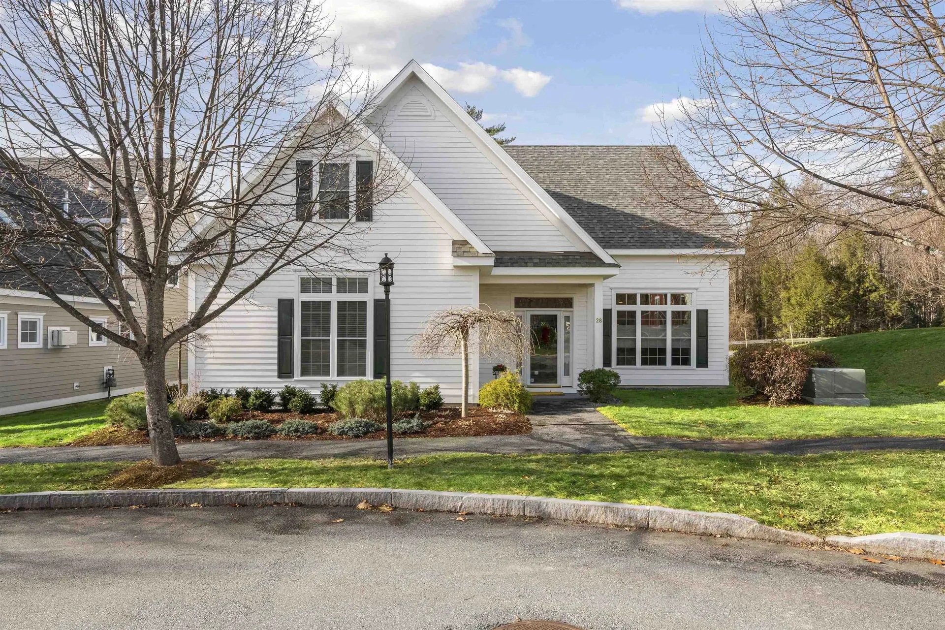 28 Stonehurst Common Hanover NH 03755