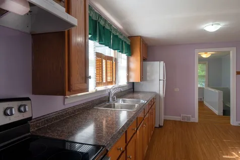 95 Williams Street Brattleboro VT 05301