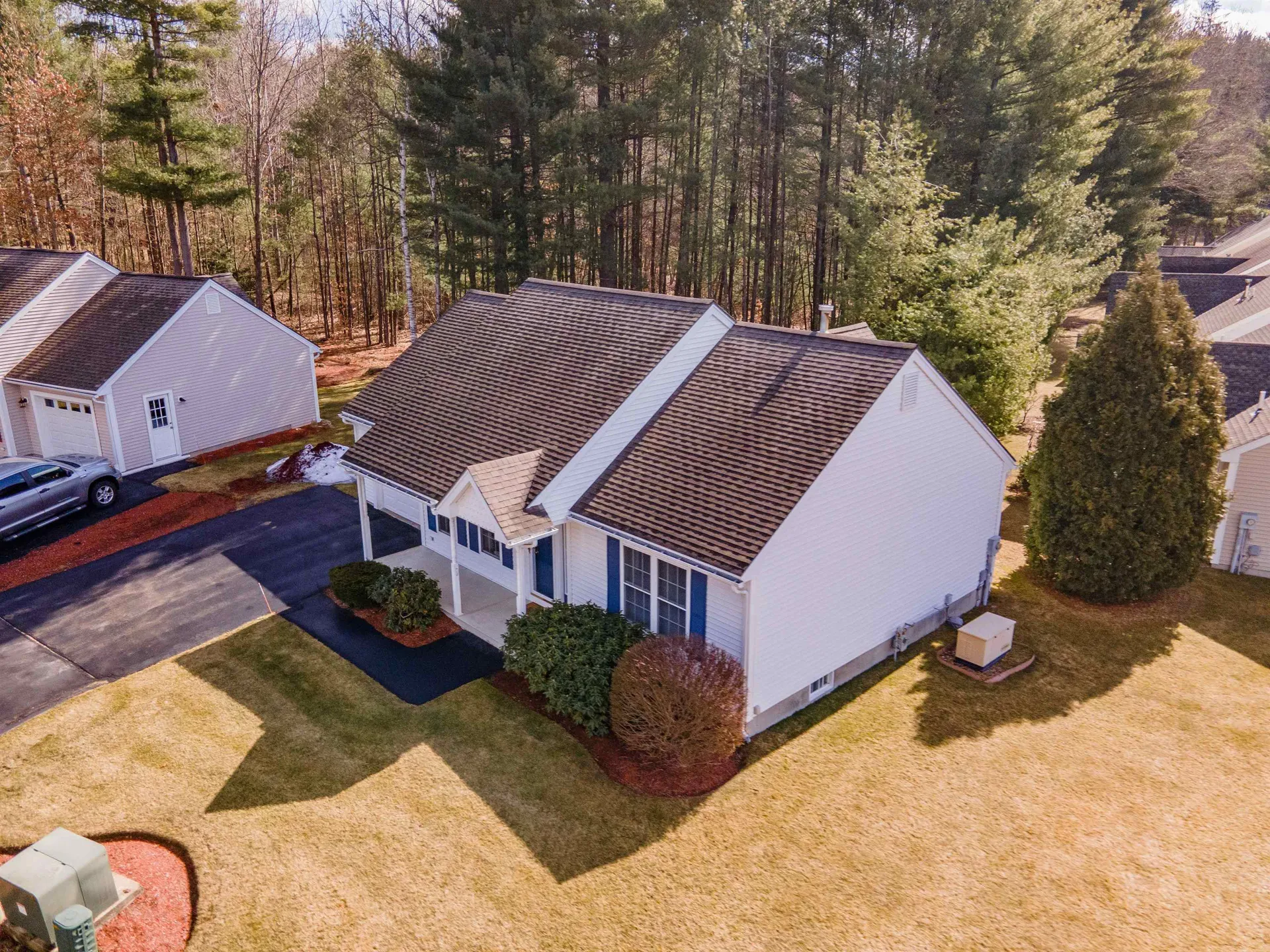 11 Lexington Court Hudson NH 03051