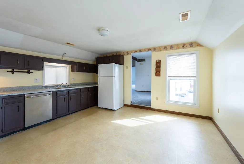 18 Harvard Street Nashua NH 03060