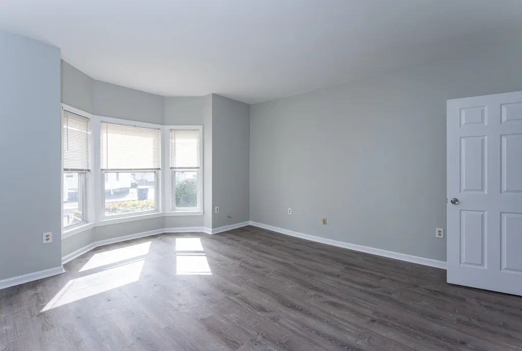 18 Harvard Street Nashua NH 03060