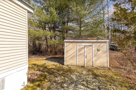 11 Lamprey River Park Newmarket NH 03857