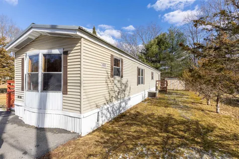 11 Lamprey River Park Newmarket NH 03857