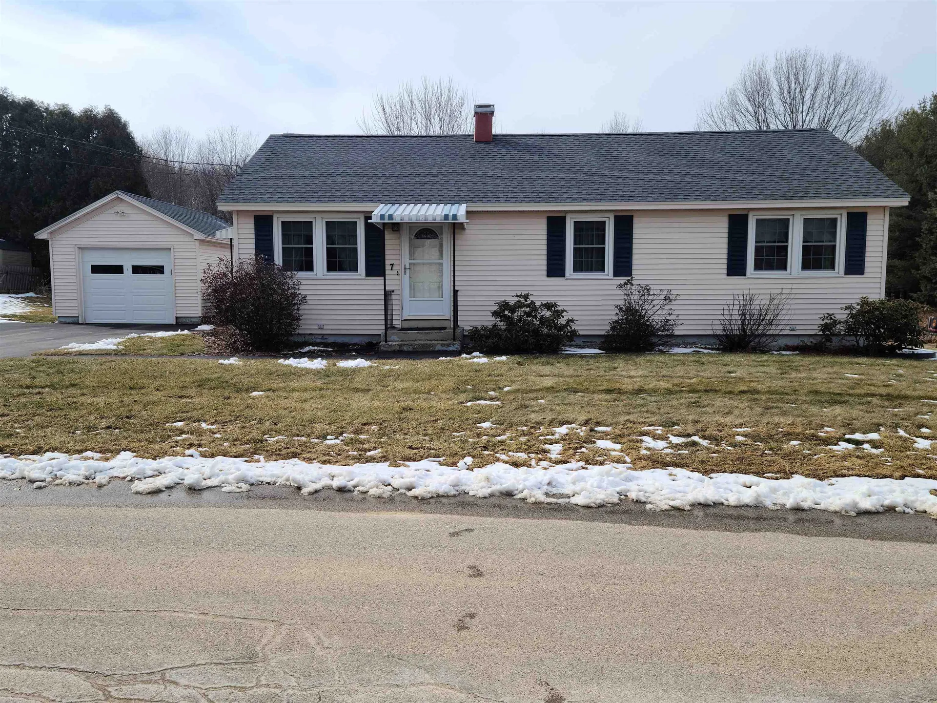 7 Letendre Avenue Allenstown NH 03275