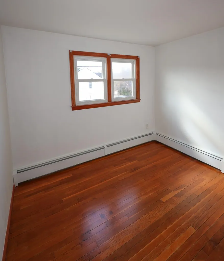 304 Kennard Road Manchester NH 03104