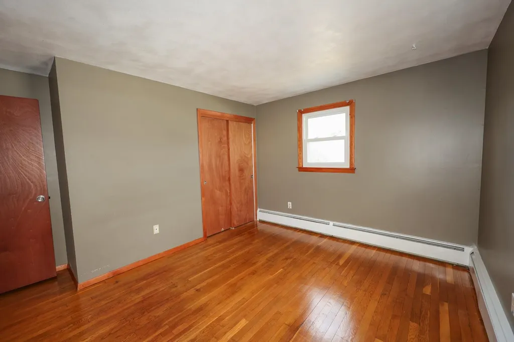 304 Kennard Road Manchester NH 03104