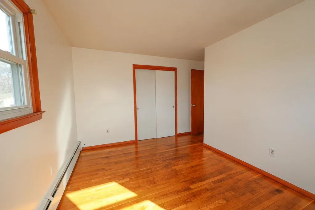 304 Kennard Road Manchester NH 03104