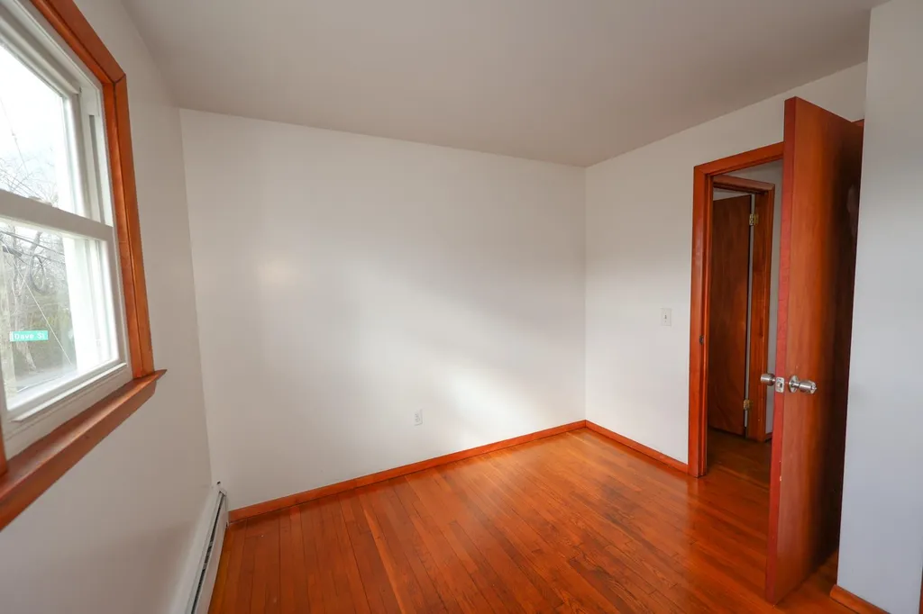304 Kennard Road Manchester NH 03104