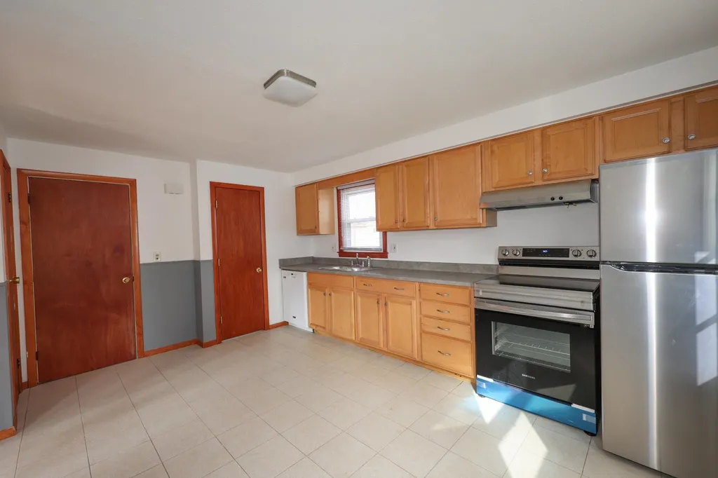 304 Kennard Road Manchester NH 03104