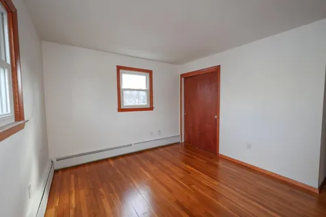 304 Kennard Road Manchester NH 03104