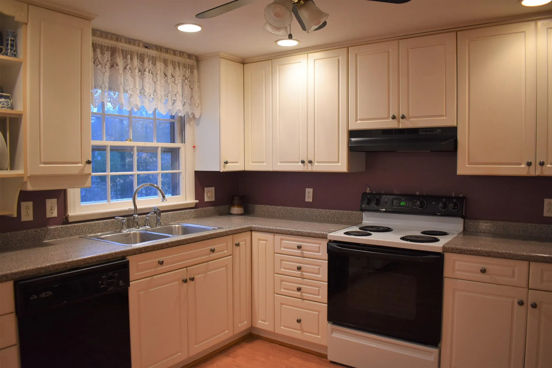19 Taylor Lane Portsmouth NH 03801