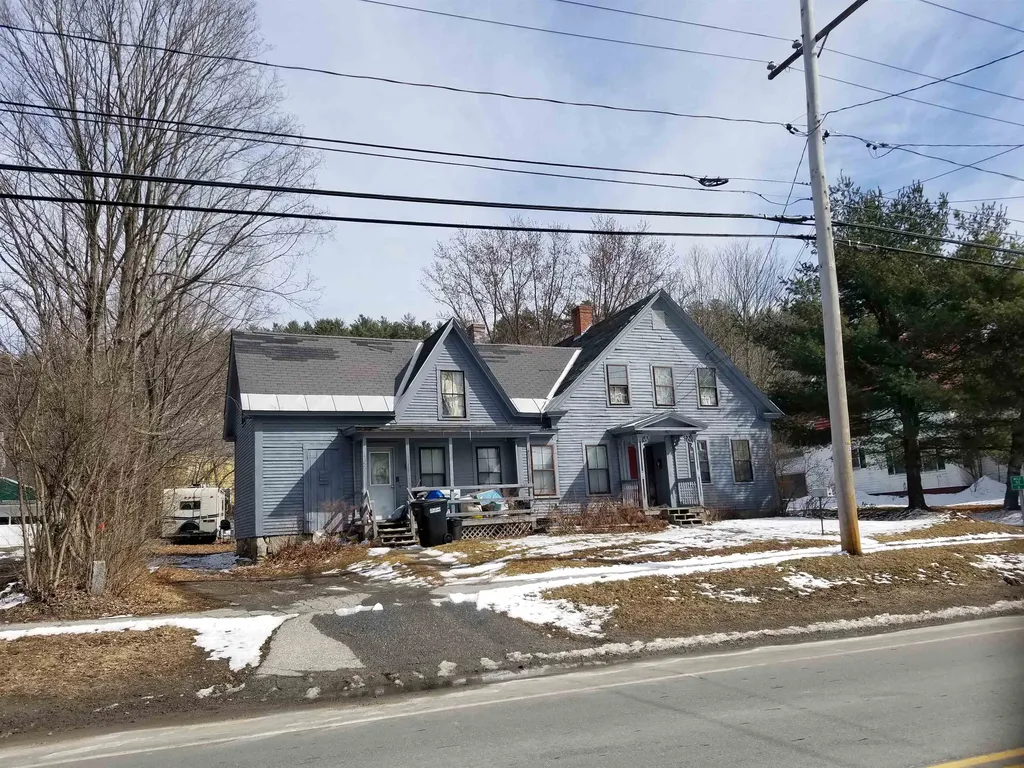 132 S Main Street Newport NH 03773