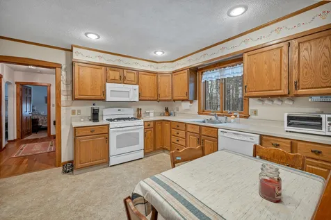 109 Lyford Road Brookfield NH 03872