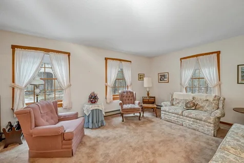109 Lyford Road Brookfield NH 03872