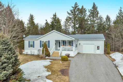 31 Foothills Way Tilton NH 03276