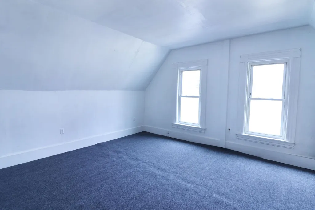 38 Everett Street Manchester NH 03104