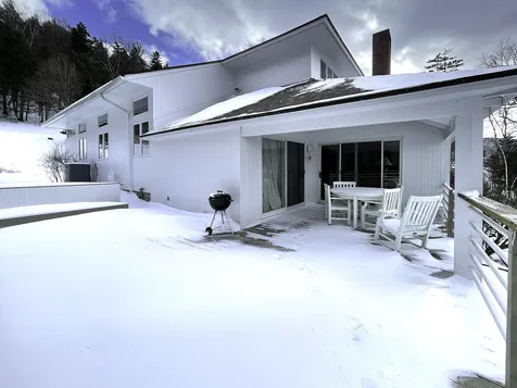 568 Mountain View Road Warren VT 05674