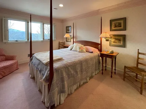 568 Mountain View Road Warren VT 05674