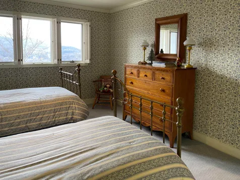 568 Mountain View Road Warren VT 05674