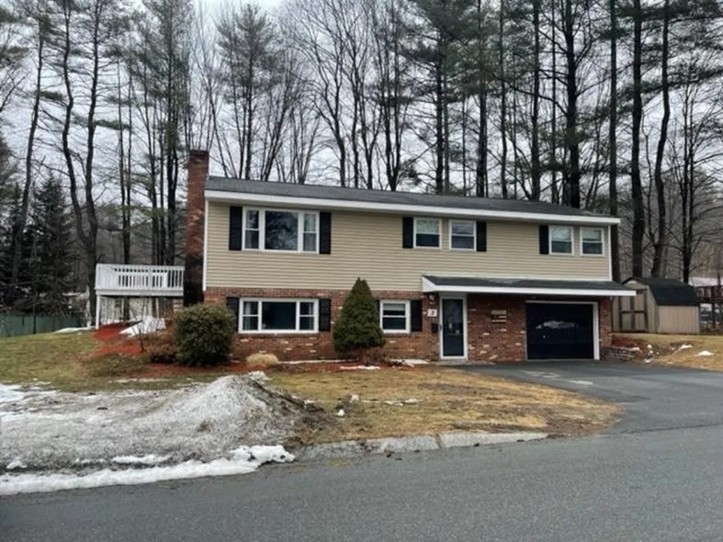 3 Tenley Drive Lebanon NH 03784